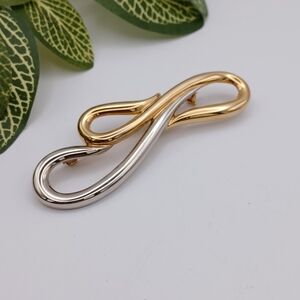 Gold and Silver Twist Brooch